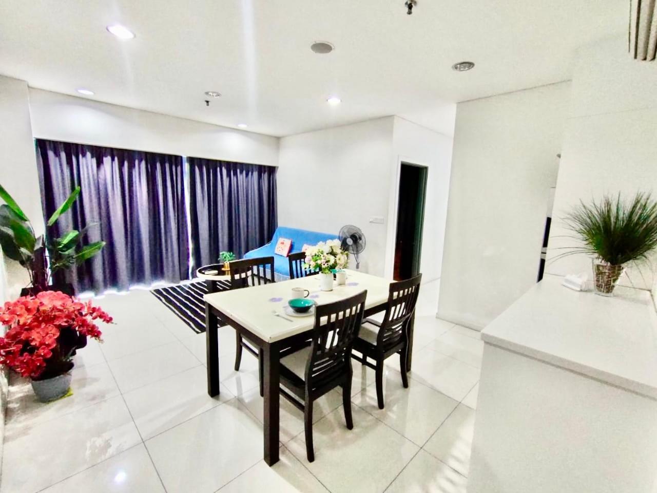 Klcc One Bedroom Apt & Studio Kuala Lumpur Exterior photo